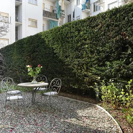 Palazzo Zoya Bonifacio *